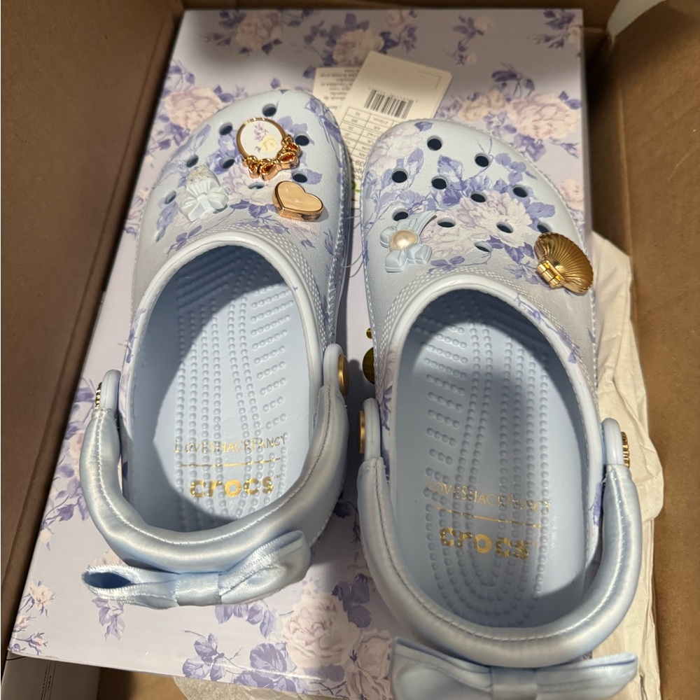 LoveShackFancy crocs size 4.  Brand new!